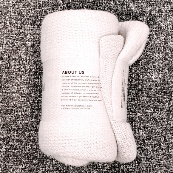 MARK & GRAHAM Throw Blanket *BNWT* - Picture 2 of 3